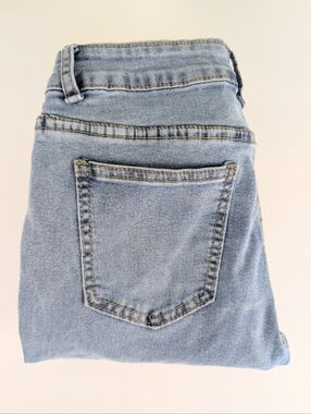 3 Light Blue Ruched Cargo Jeans (Size: Small) 1lb 3.7oz